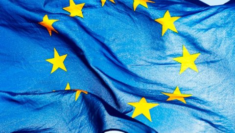 ХЛАДАН ТУШ ЗА КОСОВО Стано:  ЕУ прима у чланство само признате државе
