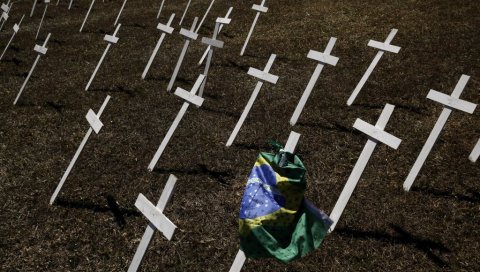 ЦРНЕ БРОЈКЕ У БРАЗИЛУ: У једном дану преминуло више од 1200 људи