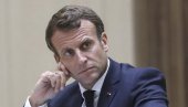 MAKRON NA MESTU KRVAVOG ZLOČINA: Predsednik Francuske stigao na mesto gde je nastavniku odrubljena glava