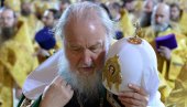 VELIKI GUBITAK ZA PRAVOSLAVNI SVET: Patrijarh Kiril služio liturgiju povodom smrti patrijarha Irineja