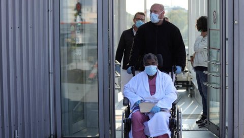 УПОЗОРЕЊЕ МЕРКЕЛОВЕ СЕ ОБИСТИНИЛО: Више од 20.000 новозаражених у Немачкој, преминуо 321 пацијент