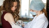 MUŠKARCI ILI ŽENE: Koga vakcina bolje štiti