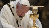 МЕЊА СЕКРЕТАРЕ ДА СЕ НЕ ОСИЛЕ: Заживела још једна од многобројних иновација папе Фрање у Ватикану