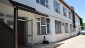 PRIHVATILIŠTE KAO HOTEL ZA BESKUĆNIKE: Zgrada bivšeg internata u Kikindi spremna da primi osobe bez krova nad glavom
