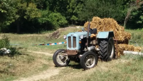 TEŽAK UDES: Muškarac traktorom sleteo s puta i nastradao