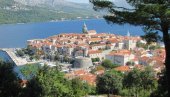 ХРВАТСКИМ ПЛАЖАМА ЗАВЛАДАЛЕ БАКТЕРИЈЕ: После короне још један ударац за хрватски туризам, забрањено купање у близини Дубровника