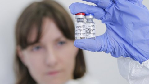 ШВАЈЦАРСКА БАНКА ОБЈАШЊАВА: У чему је разлика између „Спутњик V“ вакцине и њених западних пандана