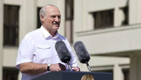 ЛУКАШЕНКО: Белорусија мора сачувати свој суверенитет, пандемија никада и није била медицински проблем