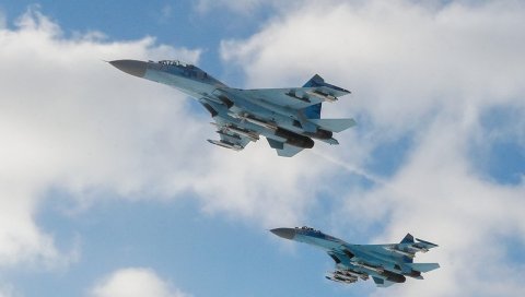 ПРИШЛИ ПРЕВИШЕ БЛИЗУ: Су-27 пресрео „Мираже“ изнад Црног мора
