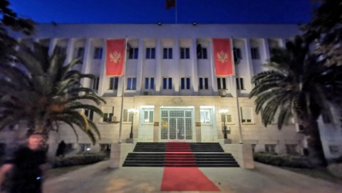 БОШЊАЧКА СТРАНКА ОДЛУЧИЛА: Неће у нову владу Црне Горе