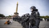 DA LI PROTESTUJU DESNIČARI ILI ANTIKORONAŠI: Konfuzija posle drugog velikog protesta u Berlinu protiv maski