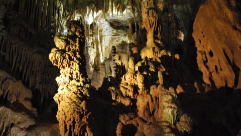 СПАСАВАЊЕ МОЖЕ ДА ТРАЈЕ ЧАК 12 ДАНА: Амерички спелеолог и даље заглављен у пећини у Турској на 1.000 метара дубине