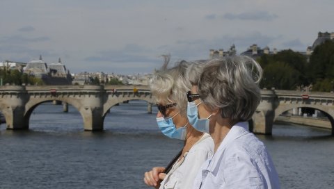 КОРОНА ХАРА ФРАНЦУСКОМ: Осамдесет одсто Француза мисли да нема места оптимизму