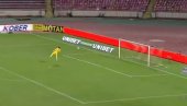 GOL DECENIJE U RUMUNIJI: Bivši fudbaler Deportiva debitovao golom sa svoje polovine i doneo bod domaćinu (VIDEO)