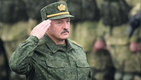 НЕ ВЕРУЈТЕ НАТО-У, НЕМА ОПУШТАЊА: Лукашенко послао поруку белоруским војницима
