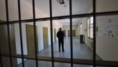PEŠKE I BICIKLOM PO AUTO-PUTU Dvojica Libijaca i Sirijac završili u čačanskom zatvoru