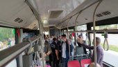 BAČEN SUZAVAC U PUN AUTOBUS U BEOGRADU: Drama na Pančevačkom mostu, vozač jedva dovezao autobus do prve stanice