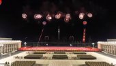 КИМ ЏОНГ УН ПРКОСИ КОРОНИ: Спектакуларан слет на стадиону у Пјонгјангу (ВИДЕО)