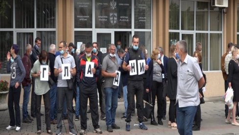 STEČAJ BRIŠE PLATE: Radnici Komunalnih usluga u Pljevljima izgubili nadu u isplatu zarada, preduzeće nema šta da proda i izmiri dug