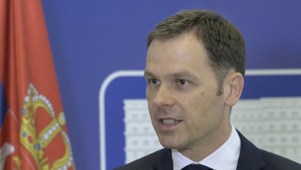 „ЧАК 35 ОДСТО ВЕЋА ИЗДВАЈАЊА ЗА КАПИТАЛНЕ ИНВЕСТИЦИЈЕ“ Мали: Буџет за развој Србије – једина тачка седнице Владе