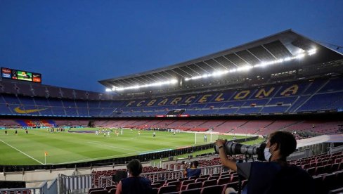 KAKVA NEOBIČNA SARADNJA: Legendarni Roling stonsi sponzori Barselone (FOTO/VIDEO)