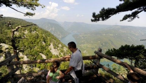 ТАРА И УВАЦ НАЈТРАЖЕНИЈИ Ове дестинације у Србији посетило је највише туриста
