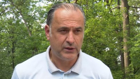 OVO ŠTO ZVEZDA RADI JE AMATERSKI: Grof Božović stao uz Miloša Milojevića i iskritikovao potez uprave kluba