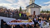 AMFILOHIJEV ZAVET TEST ZA KRIVOKAPIĆA: Pozivanje na Kosovo tokom ispraćaja mitropolita otvara pitanje povlačenja priznanja lažne države