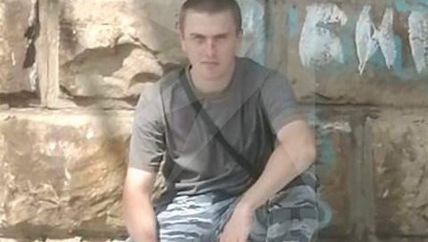 ДЕТАЉИ КРВОПРОЛИЋА КОД ВОРОЊЕЖА Антон Макаров (20) убио мајора и двојицу војника, у току је потрага за нападачем