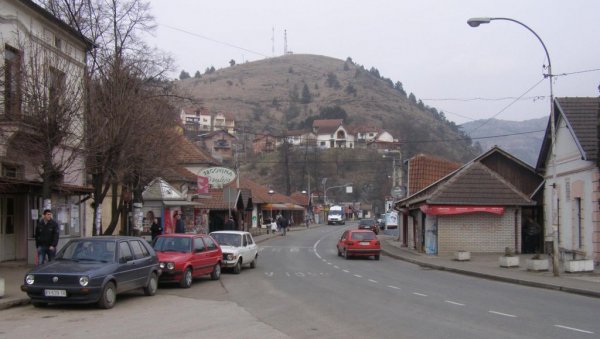 КОРОНА ДИКТИРА ДАТУМ: Одлаже се референдум у варошици Ушће у Ибарској клисури