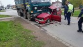TEŠKA SAOBRAĆAJKA U KIKINDI: Krenuo na tehnički pregleda udario u kamion i ostao na mestu mrtav (FOTO)