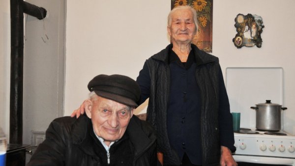 ВАДИО ЗУБЕ - БЕЗ АНЕСТЕЗИЈЕ! Самоуки зубар Душан Ђедовић (95) из села Горње Црквице, бавио се разним занимањима, лично направио клешта