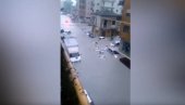 POTOPLJENA VOZILA PLUTAJU ULICAMA: Na jugu Italije poplave zbog oluje, bujica nosila i mostove, zatvoreni putevi (FOTO+VIDEO)