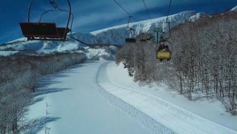 ПОТРЕБА ИЛИ КАЗНА ЗА ЖАБЉАК? Бура око одлуке Владе да жичару са скијалишта Савин кук пресели у Колашин