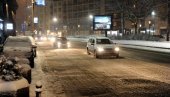 СПРЕМИТЕ ШАЛОВЕ И РУКАВИЦЕ: У Србију данас стиже снег, ево где ће се забелети!