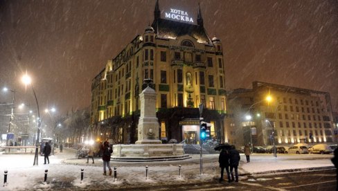 НАЈНОВИЈЕ УПОЗОРЕЊЕ РХМЗ: Стиже снег у ове делове Србије, ево кад се очекује у Београду (ФОТО)