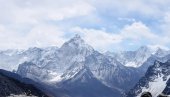 ПАО СА ВИСИНЕ ОД 500 МЕТАРА: Погинуо планинар на Алпима