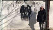 U ČAST PREMINULOG POGLAVARA SPC: Na šetalištu u Plandištu oslikan mural patrijarha Irineja (FOTO)