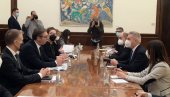ВУЧИЋ РАЗГОВАРАО СА МИНИСТРОМ ГВЕРИНИЈЕМ: Италија и Србија треба да имају стабилне пријатељске односе (ФОТО)