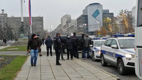 ПРЕТЕ МИ ЗАГОВОРНИЦИ ГЛОБАЛИЗМА Саслушан осумњичени за инцидент у центру Београда - у полицији изнео бизарну одбрану