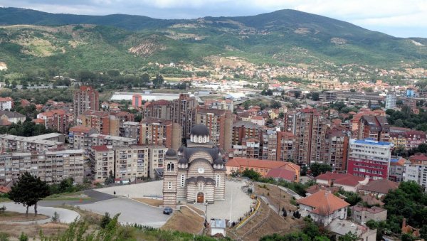 ВОДА СТИЖЕ ЗА ПРАЗНИКЕ: Општина Северна Митровица спрема да реши роблем заосталог дуга за водоснабдевање фабрици у јужном делу града