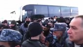 DEMONSTRANTI BLOKIRALI PUT PAŠINJANU: Napeto na granici sa Azerbejdžanom, neredi u Jermeniji se nastavljaju (VIDEO)