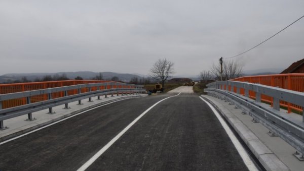 ДЕО ПРОЈЕКТА ЗАШТИТЕ ОД ПОПЛАВА: Отворен нови мост преко растеретног канала Туловске реке