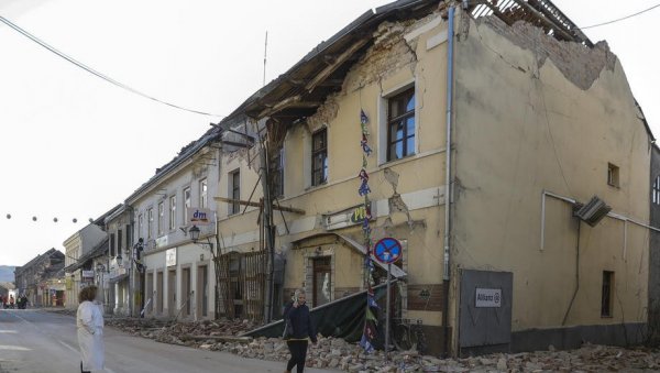 ОГЛАСИО СЕ ОТПРАВНИК ПОСЛОВА АМБАСАДЕ СРБИЈЕ У ХРВАТСКОЈ: На путу ка Глини нема куће која није оштећена