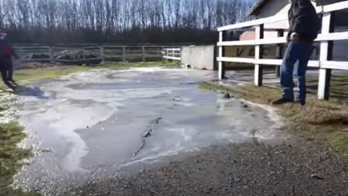 IZ ZEMLJE ŠIKLJA TOPLA VODA, KUĆE NAM BEŽE: Jezivi fenomeni nakon potresa u Petrinji (VIDEO)