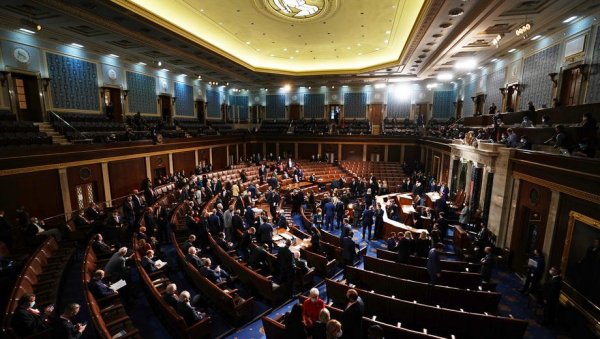 САД ОТВАРАЈУ ПАНДОРИНУ КУТИЈУ: Сенатски одбор усвојио нацрт закона о заплени руске имовине