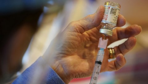 АМЕРИЧКИ ПРОИЗВОЂАЧ ТВРДИ: Имунитет од вакцине модерне трајаће најмање годину дана
