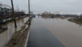 VANREDNA SITUACIJA I U LESKOVCU: Poplave obrušile puteve i jedan most!