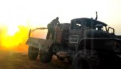 DŽIHADISTIČKO FRANKENŠTAJN BORBENO VOZILO: Evo šta se desi kada u Siriji spoje sovjetski tenk i raspali kamion (FOTO)