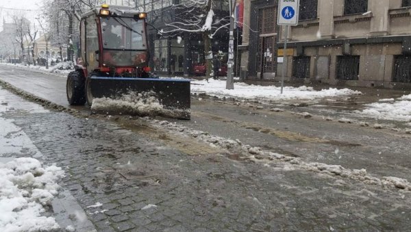 ПУТАРИ  НА ТЕРЕНУ: Очишћен снег на шабачким улицама